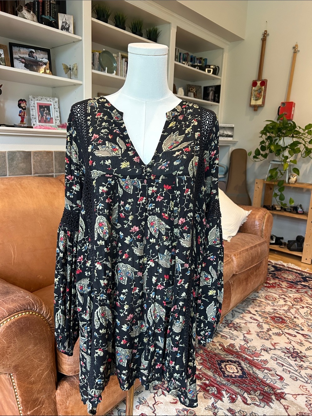 Umgee Black Paisley Floral Boho Tunic - Picture 2 of 9